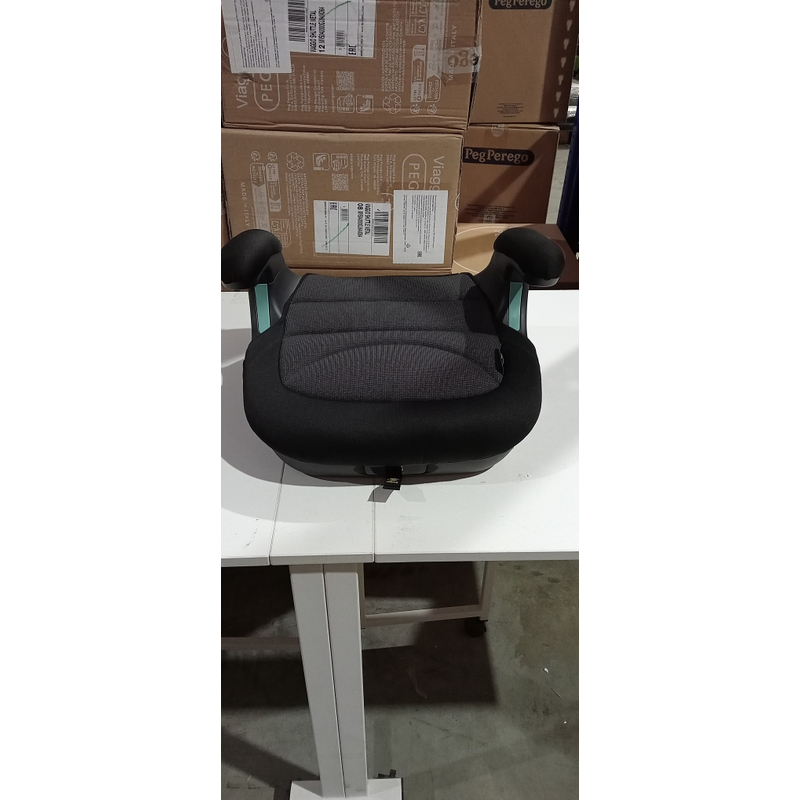 Детское автокресло бустер Viaggio Shuttle Crystal Black i-Size New