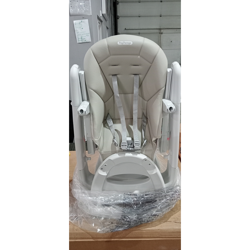 Стульчик для кормления Peg Perego Tatamia Follow Me Astral