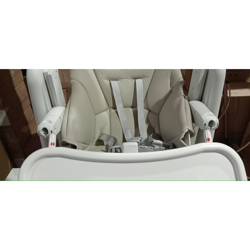 Стульчик для кормления Peg Perego Tatamia Follow Me Astral