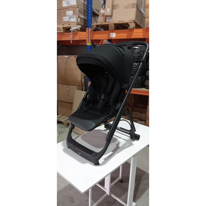Коляска прогулочная Peg Perego Veloce TC True Black